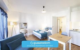 Studio en residence proche gare de Laval